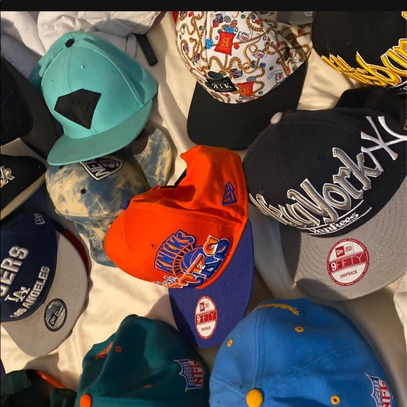 Snap backs - Picture 3 of 3